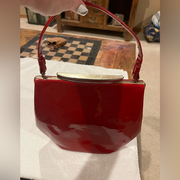 Vintage red patent leather handbag - Picture 2 of 5